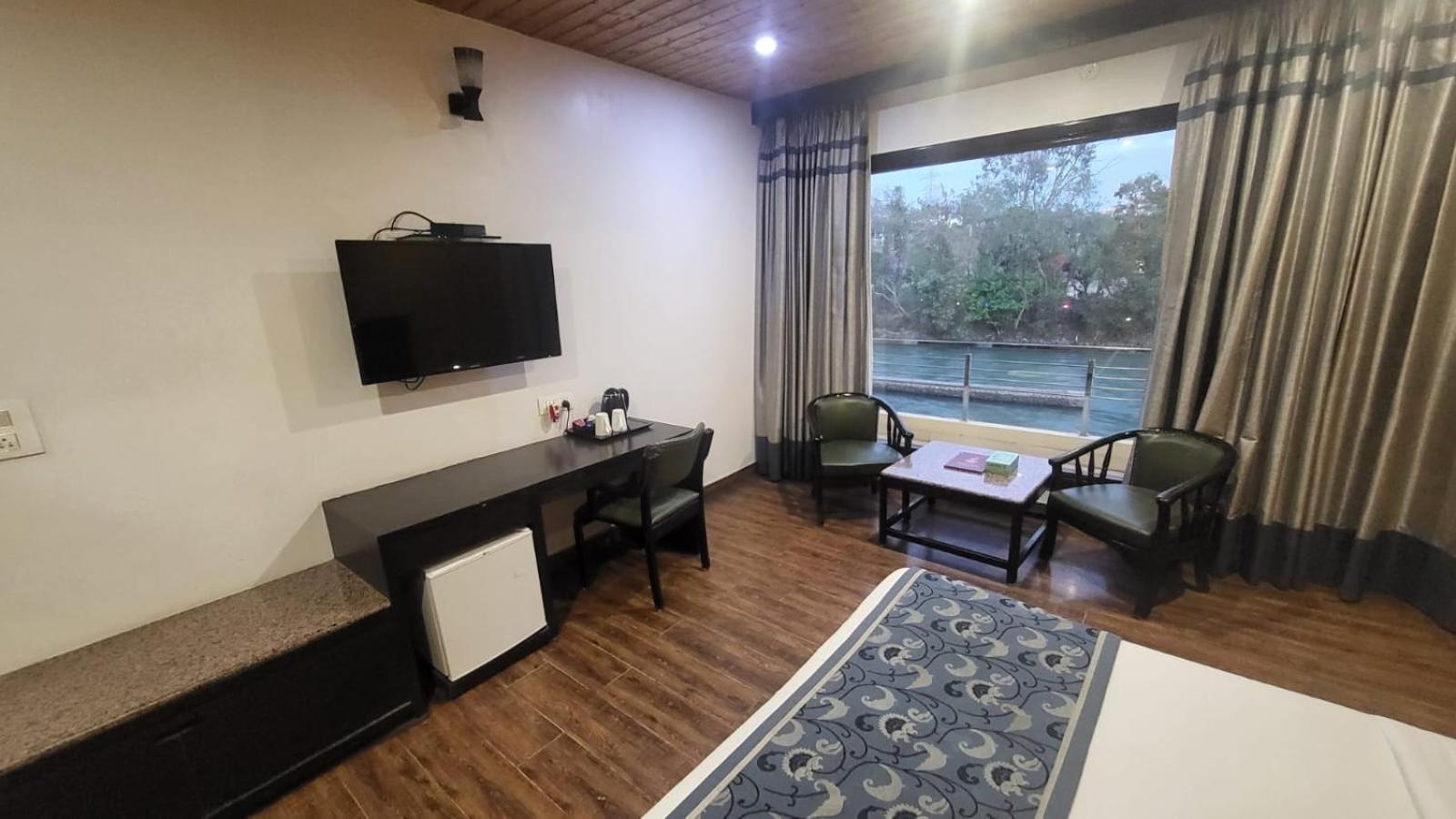 Comfort Inn Coral River Resort Pathankot Exterior photo